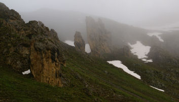 Les rochers au-dessus du refuge 07petit.jpg