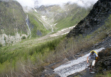 Montée du col de Belle Côte 18petit.jpg