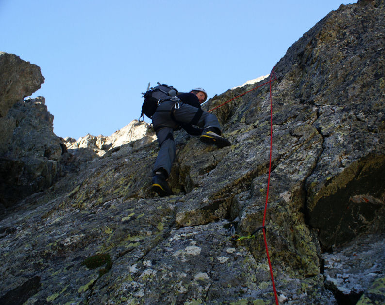 Premières longueurs sur l'arête nord 03petit.jpg