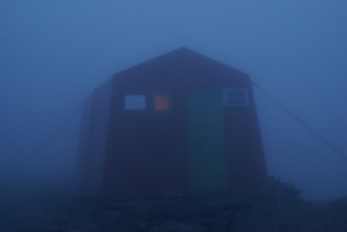 Bivouac dans le brouillard 18petit.jpg