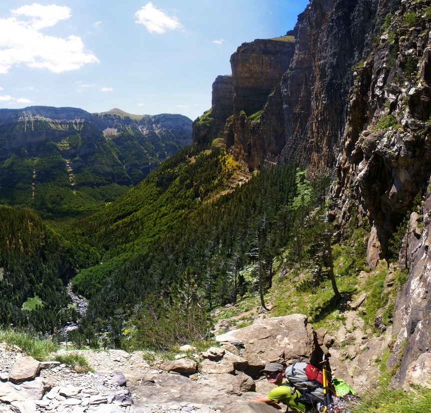 Le cirque de Cotatuero D09petit.jpg