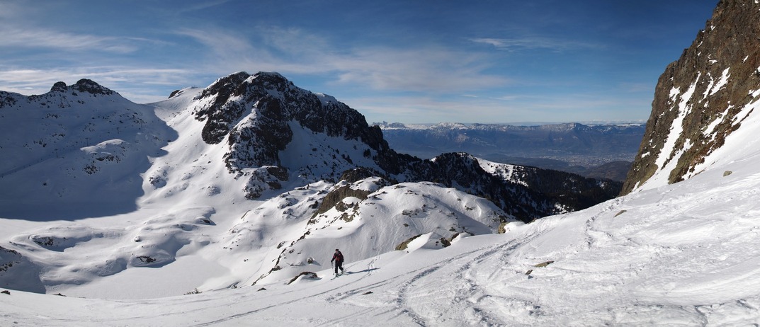 Montée au dessus des lacs Robert 06petit.jpg