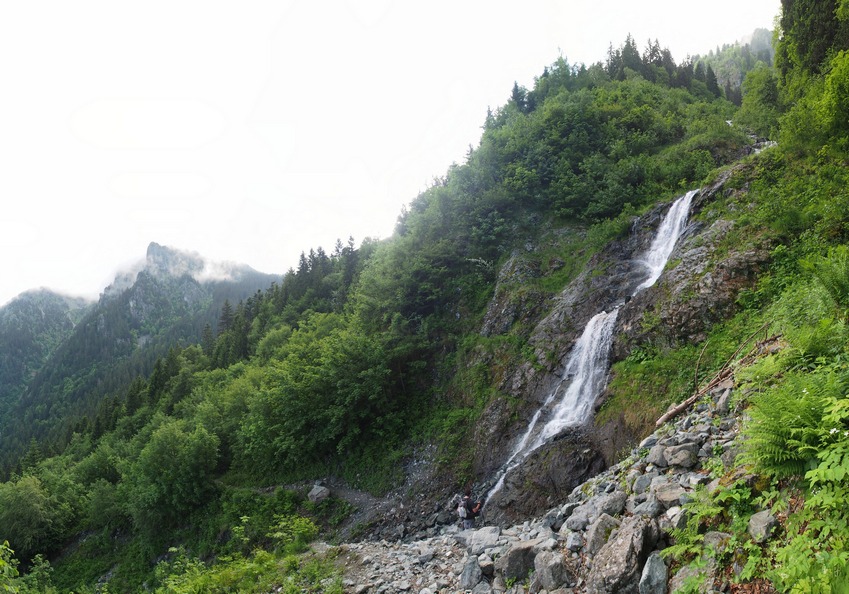 Cascade 01petit.jpg