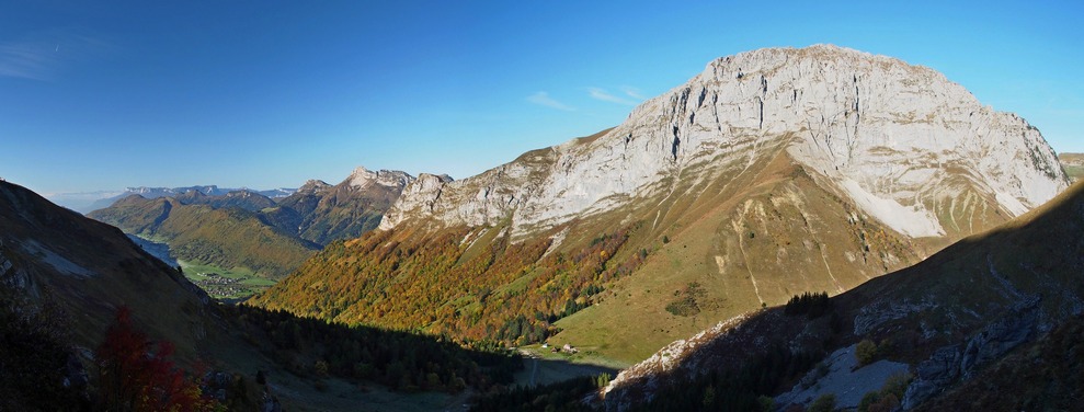 Au-dessus du col de Chérel, devant le Trélod 01petit.jpg