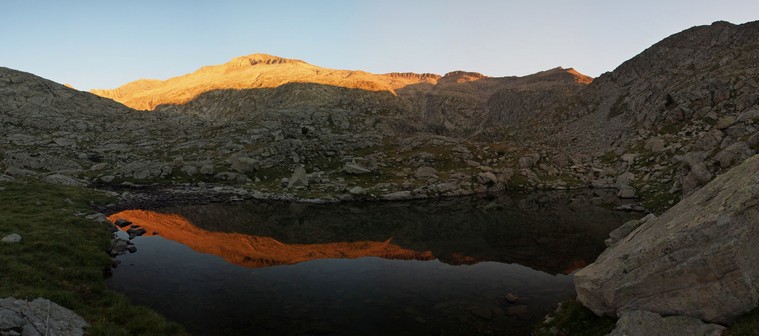 Lever de soleil sur les Posets 07petit.jpg