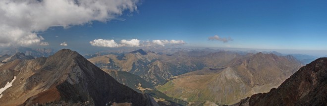 Vue du sommet vers Gavarnie 18petit.jpg