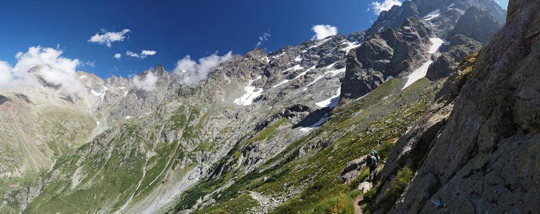 Le cirque de Chabournéou sous le Sirac 19petit.jpg